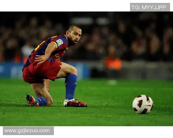 以足球球星圆球灯点亮激情绿茵梦幻空间