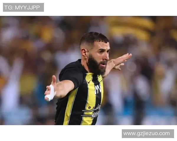 全球皮肤最黑的足球球星是谁 他在赛场上的表现如何