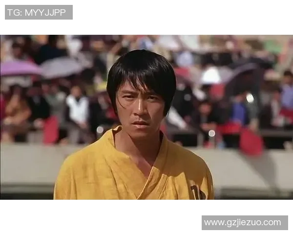 少林足球经典场景再现 星爷被举起来的热血瞬间定格在历史长河中