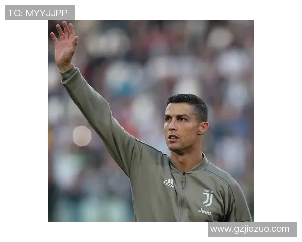 绿茵岁月深情回望一代足球巨星的辉煌与记忆